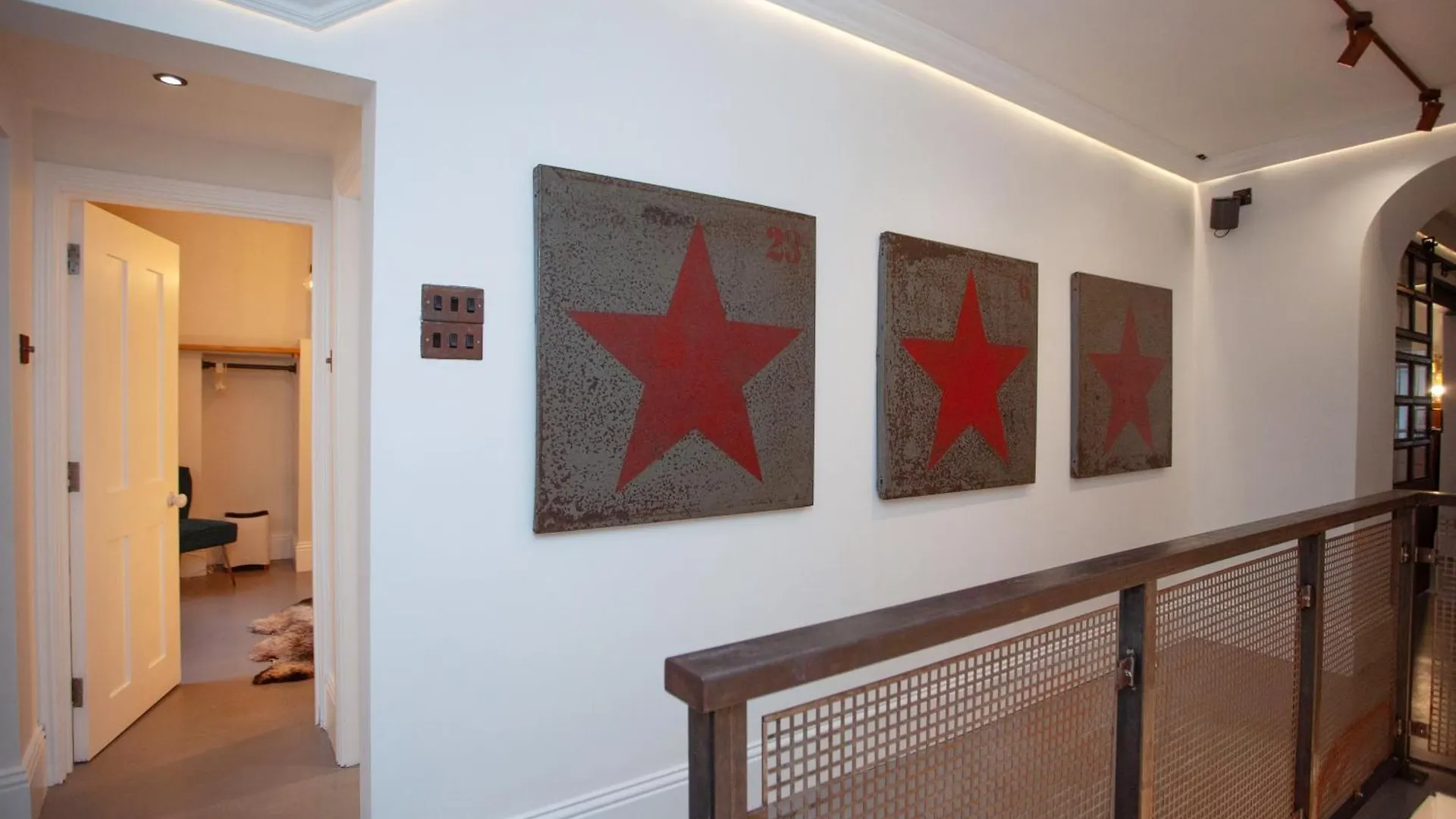 Apartment Higgihaus Apt 1 #36-37 Royal York Crescent Bristol