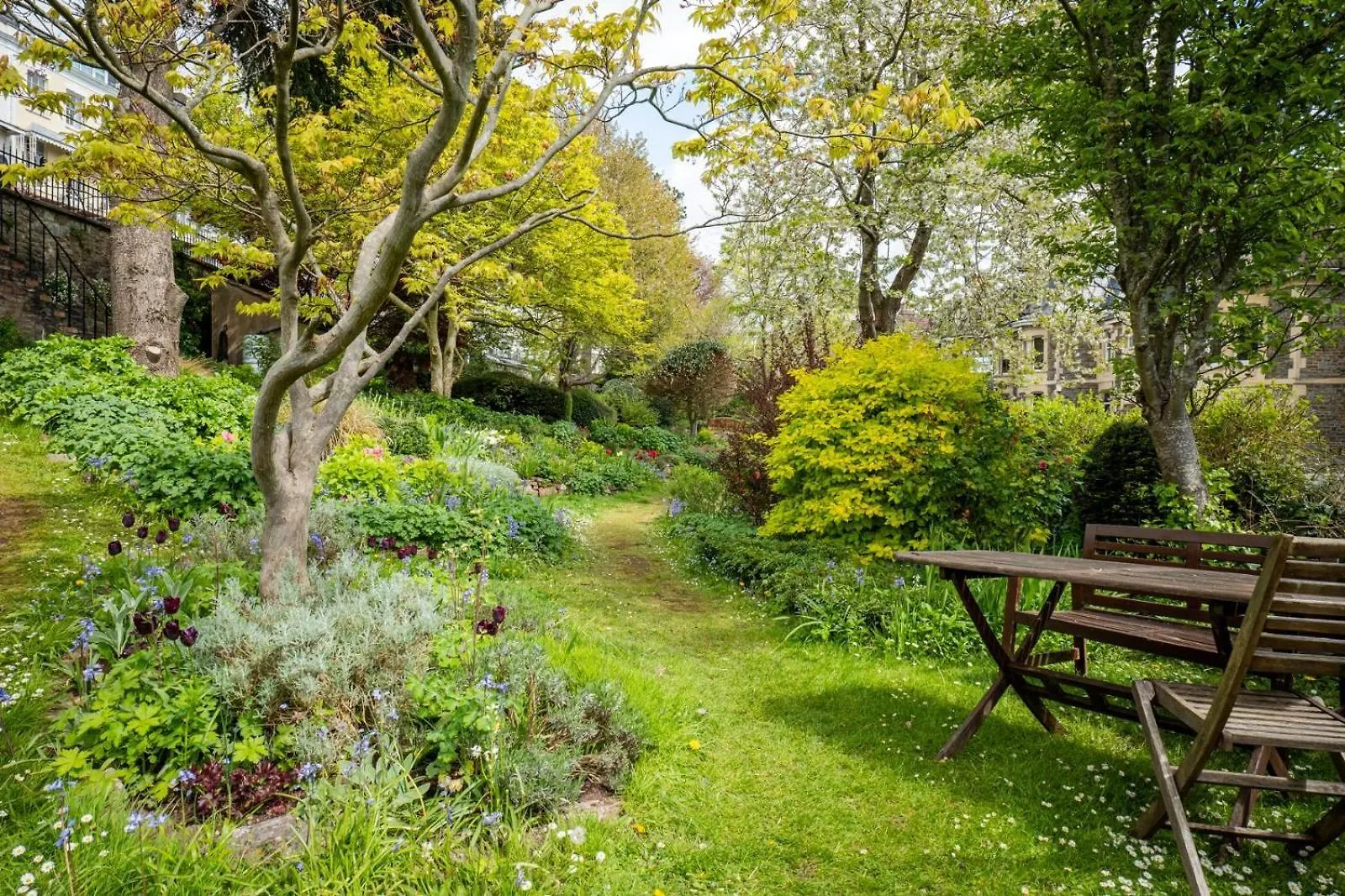 Apartment Higgihaus Apt 1 #36-37 Royal York Crescent Bristol United Kingdom